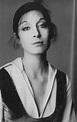 30 Stunning Photos of Anjelica Huston as a Model in the 1970s and 1980s ...