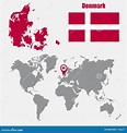Mapa De Dinamarca Em Um Mapa Do Mundo Com O Ponteiro Da Bandeira E Do ...