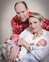 It's a twin thing! Prince Albert and Princess Charlene pose for FIRST ...