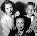 Elizabeth Montgomery, her brother Robert Montgomery Jr. and their mom ...
