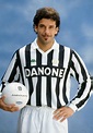 Sport. Football. pic: circa 1992. Gianluca Vialli, Juventus. Gianluca ...