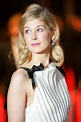 Poze Rosamund Pike - Actor - Poza 63 din 202 - CineMagia.ro