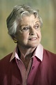 Ángela Lansbury – Edad, Cumpleaños, Biografía, Hechos y Más ...