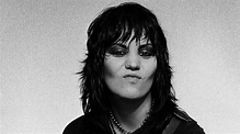 DiscoverNet | The Tragic Real-Life Story Of Joan Jett