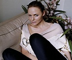 Stella McCartney Biography - Childhood, Life Achievements & Timeline