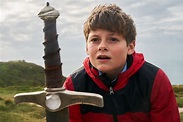 Trailer legendado de O Menino Que Queria Ser Rei revela Rei Arthur com ...