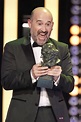 Javier Cámara con su Goya al Mejor Actor Protagonista en la Gala de los Goya 2014 - Foto en ...
