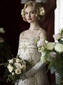 Lily James as Lady Rose Aldridge. | WESTERN en 2019 | Lily james ...