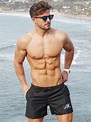 Un cuerpo marcado y definido con los hombres del fitness - El124