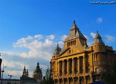 Ferenc Deak Square in Budapest City Centre | Expedia