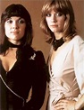 The Heart Band Sisters: 33 Lovely Pics of Ann and Nancy Wilson Together ...