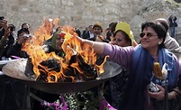 Atento a jesus: Cristianos efectúan ritual del fuego sagrado en Jerusalén