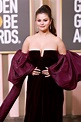 Selena Gomez en los Golden Globes 2023 con un vestido Valentino y ...