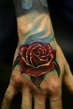 Tatuajes de rosas para hombres | Tatuantes