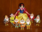 Snow White And The Seven Dwarfs Toy Set - ToyWalls