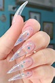 5 diseños de uñas transparentes con brillos que estarán de moda en ...