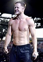 Imagine Dragons’ Dan Reynolds Manages Painful AS With Workouts