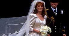 Royal wedding: Sarah 'Fergie' Ferguson's wedding dress photos | New ...