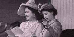Regina Elisabetta, la foto per la festa della mamma in UK