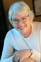 'SNL' alum Julia Sweeney brings stand-up show to Second City - Chicago ...
