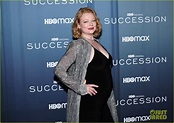Sarah Snook Is Pregnant, Debuts Baby Bump at 'Succession' Final Season ...