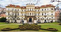 Guide to Lobkowicz Palace: Museum, Concerts & Tickets 2024