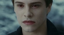 Ranked: Every Death In The Twilight Saga