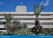 Un Edificio Moderno De La Universidad De Tel Aviv Foto de archivo ...