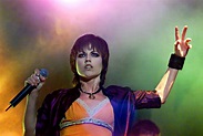 Dolores O’Riordan, Lead Singer of the Cranberries, Dies at 46 - The New ...