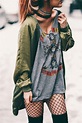 Estilo GRUNGE Mujer ⇒ 【10 Outfits Indispensables】