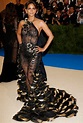 Most Revealing Dresses Worn By the Stars on the Red Carpet - Photogallery