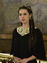 Adelaide Kane as Mary Stuart, Queen of Scots in Reign (TV Series, 2014 ...