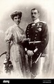 1900 ca : El rey CRISTIANO X ( 1870 - 1947 ) de DINAMARCA y esposa la ...
