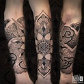 Mandala Armband Tattoo, Mandala Tattoo, Geometric Tattoo | Arm band ...