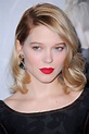 The Modern French Glamour of Léa Seydoux’s Crisp Red Lips and Smooth Bob | Vogue
