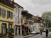 Dorpsstraat in Carouge bij Genève/Village street at Carouge, within ...