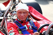 Niki Lauda on the wheel : formula1