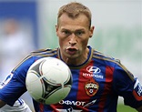defender CSKA Vasili Berezutski wallpapers and images - wallpapers ...