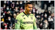 Ligue 1: Alban Lafont, el portero de 'videojuego' que ha conseguido un ...