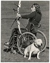 Neroli Fairhall doing archery in a wheelchair | discoverywall.nz