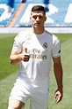 Presentación de Luka Jović en el Santiago Bernabéu