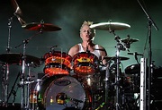 Adrian Young Won't Be Able To Play The Drums Soon? 'No Doubt' Drummer ...