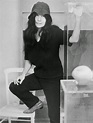 Rare Portraits of Yoko Ono in the Early 1960s, Before She Married John ...