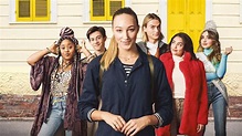Tall Girl Review: Tipikal Film Drama Remaja dengan Pola yang Selalu ...