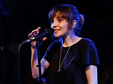 Lauren Eve Mayberry ( CHVRCHES ) Chvrches Live, Chvrches Lauren ...