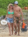 Kate Bosworth and Justin Long Seal Their Romance With a Kiss in Hawaii ...