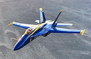 Incredible Images Of The Blue Angels Aerobatic Team | Military Machine