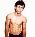Max Schneider Defends Himself after Calling Fans 'Idiots' & 'Losers ...