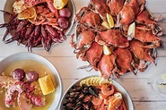Hook & Reel Cajun Seafood & Bar – Downriver Restaurants