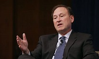 Justice Samuel Alito Receives Standing Ovation for Overturning Abortion ...